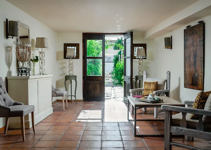 Baeza Hotels