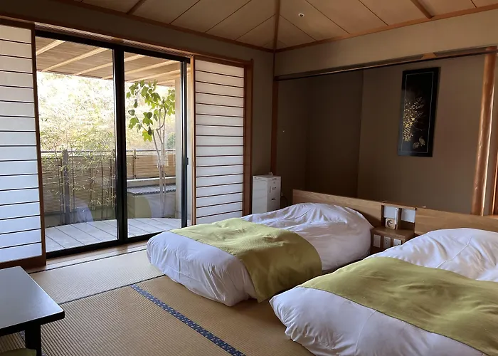 Hotels in Izu (Shizuoka)