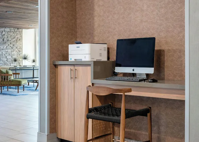 Hillview Hotels