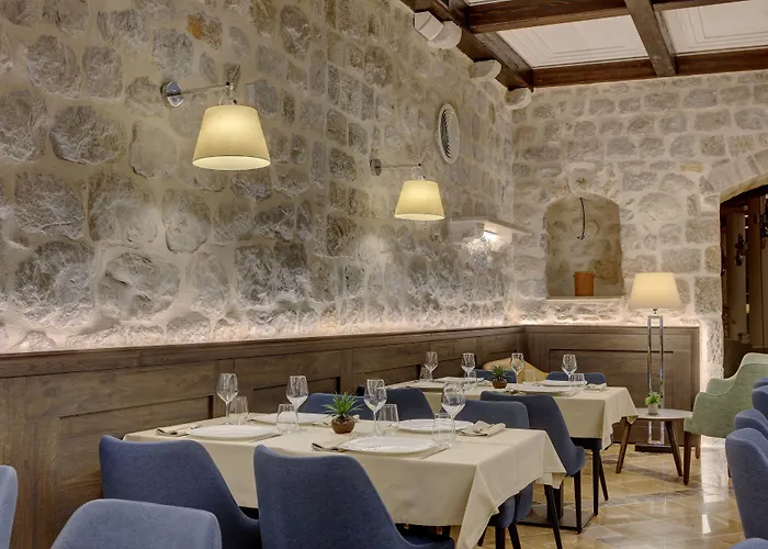 Hotels in Perast