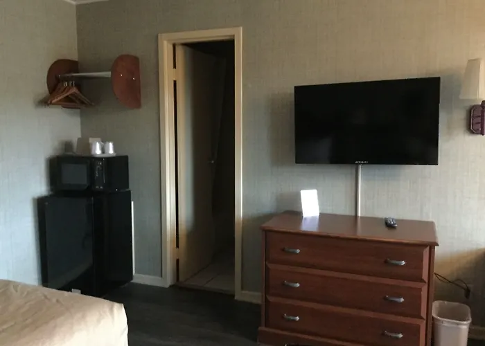 Falls Inn