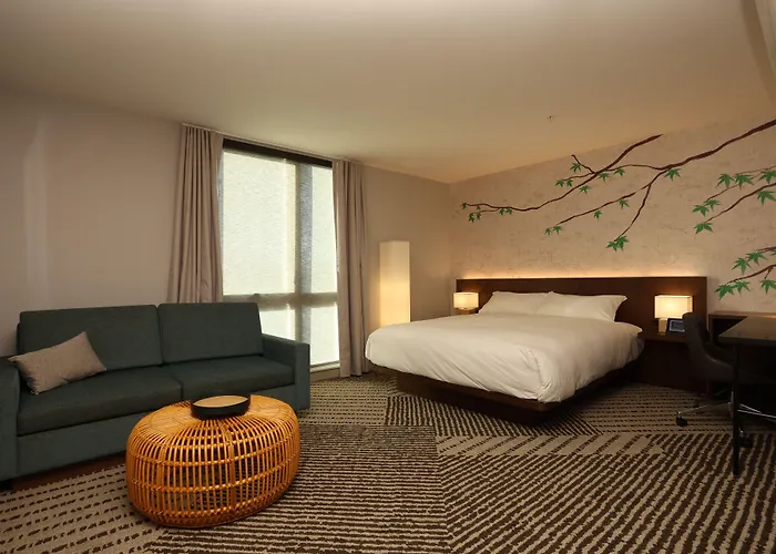 Hillsboro Hotels