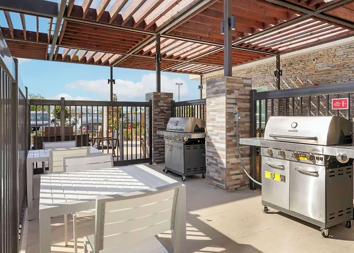 Home2 Suites By Hilton Redlands