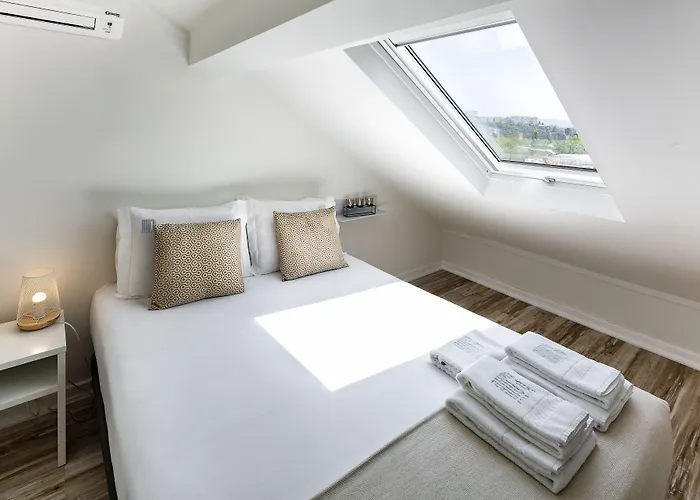 Jr Studios & Suites I Rius I