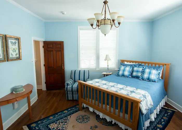 Valparaiso Inn B&B