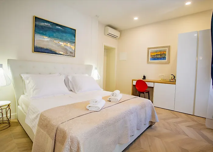 Best4Stay Luxury Rooms