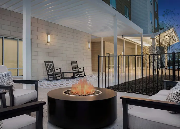 Forney Hotels