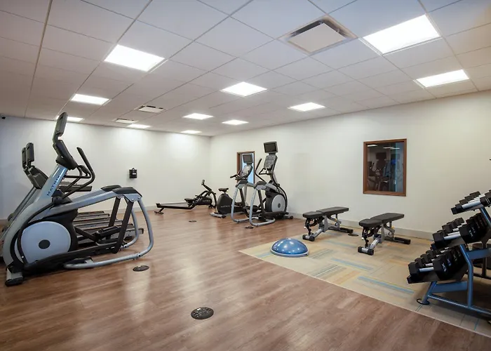 Holiday Inn Express & Suites - Beloit By Ihg