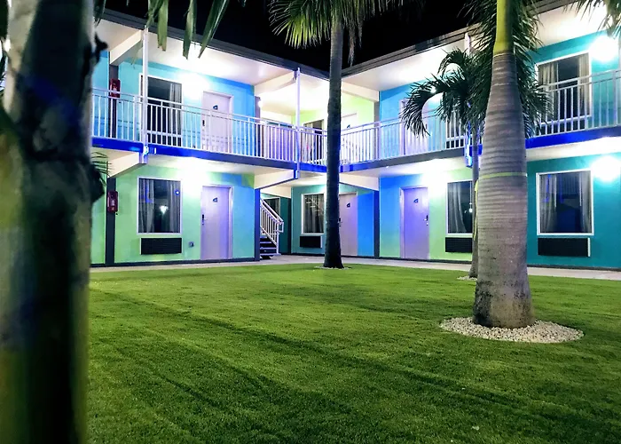Tropical Inn & Suites, Downtown Clearwater