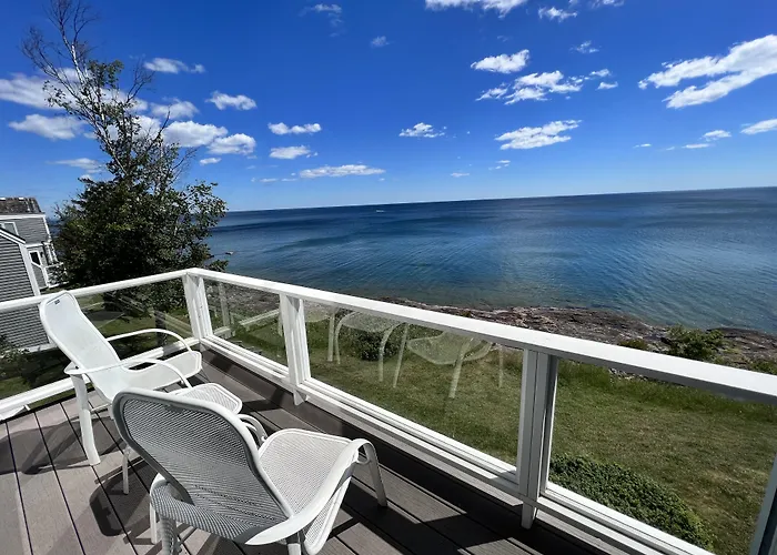 Bluefin Bay On Lake Superior Tofte