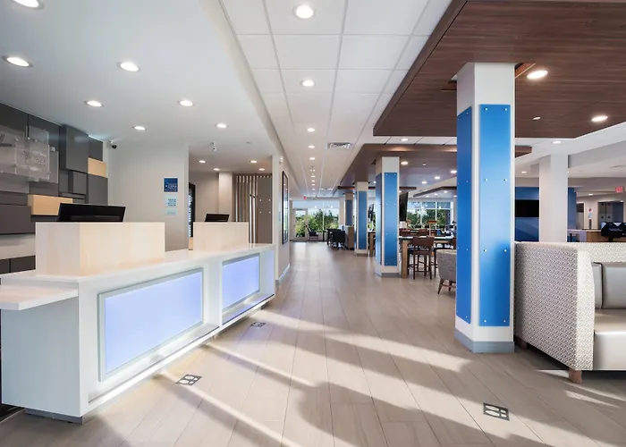 Hoffman Estates Hotels