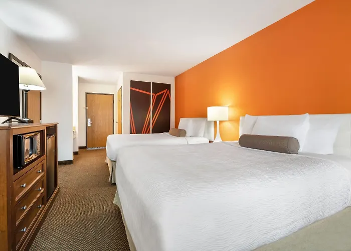 Oacoma Hotels