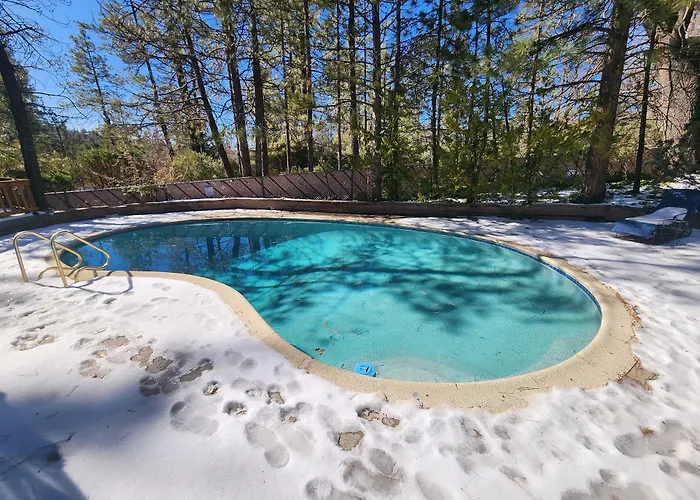 Silver Pines Lodge Idyllwild