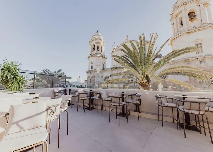Cadiz Hotels With Pool