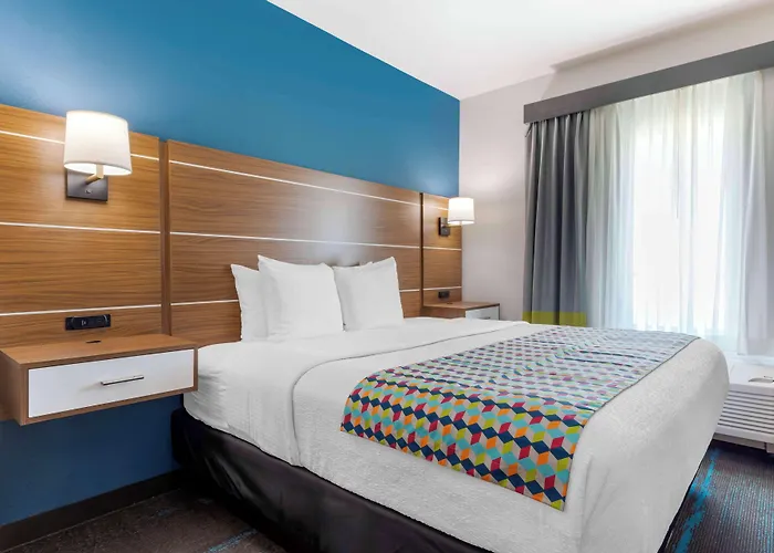 Amarillo Hotels With Pool