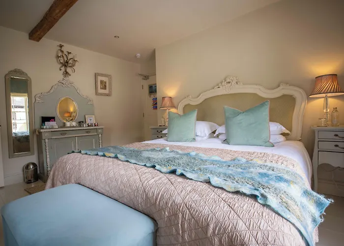 Llandovery Hotels