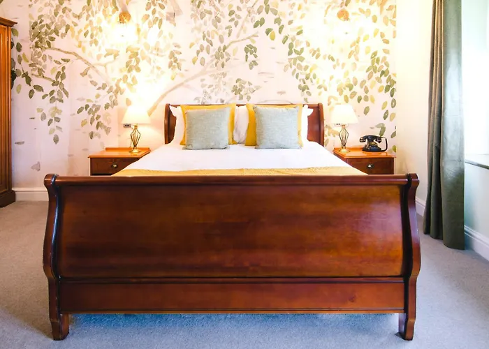 Cricklade Hotels