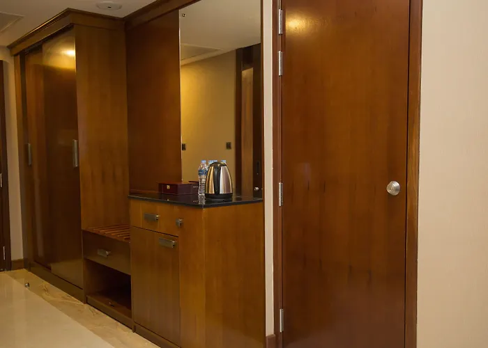 Colombo Hotels