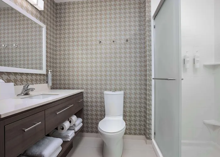 Clermont Hotels