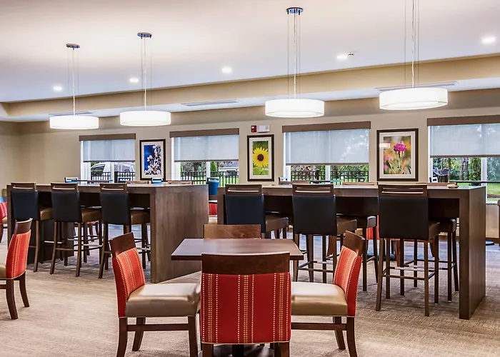 Wooster Hotels