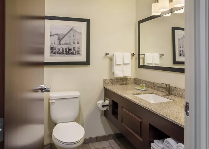 Ashland Hotels