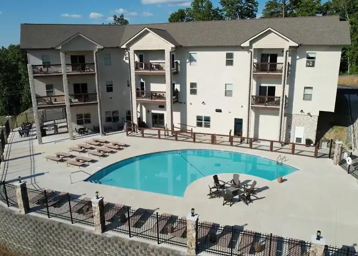 Viewpoint Condominiums