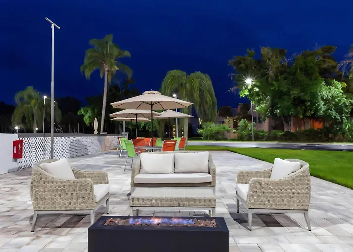Nobile Hotel Parkway At Celebration Orlando Very Close To Disney Theme Parks