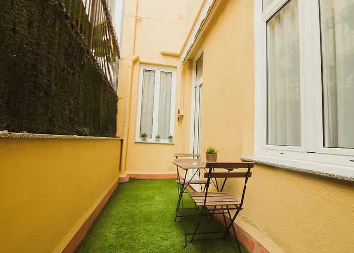Hostal Live Barcelona