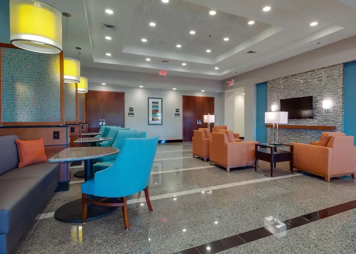 Lawtey Hotels