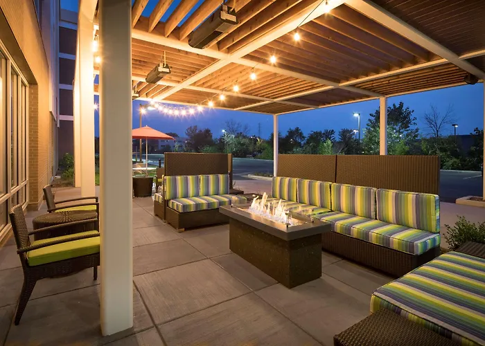 Mishawaka Hotels