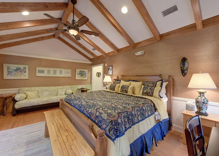 The Grey Owl Inn St. Simons Island