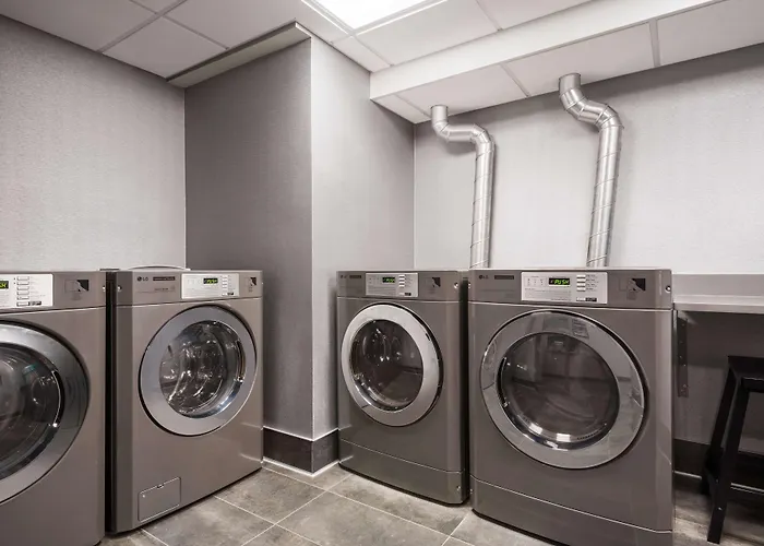 Homewood Suites By Hilton Milwaukee Downtown