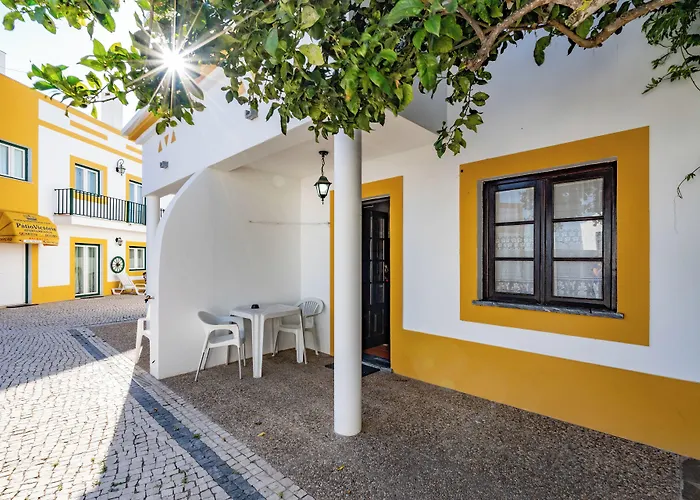 Apartamentos Pátio Victória by Umbral Vila Nova de Milfontes