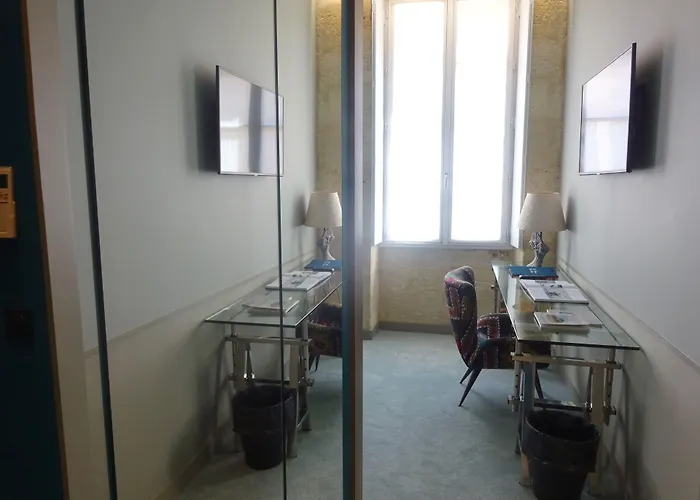 Une Chambre Chez Dupont
