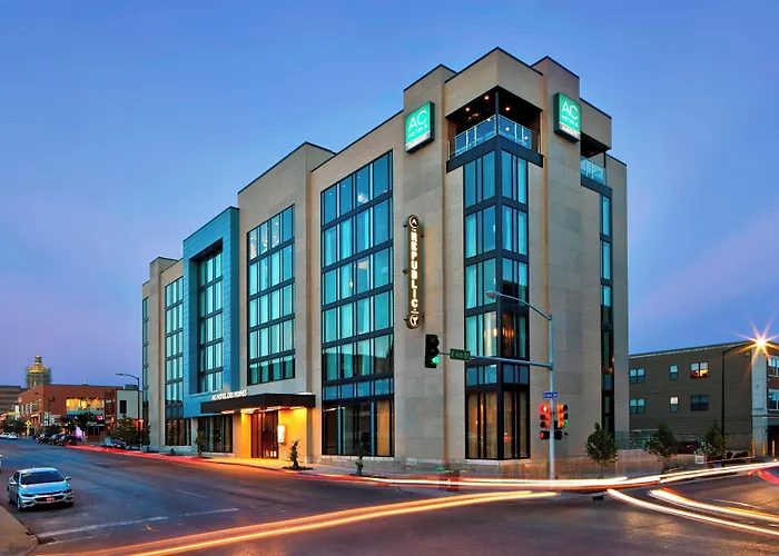 Ac Hotel By Marriott Des Moines East Village