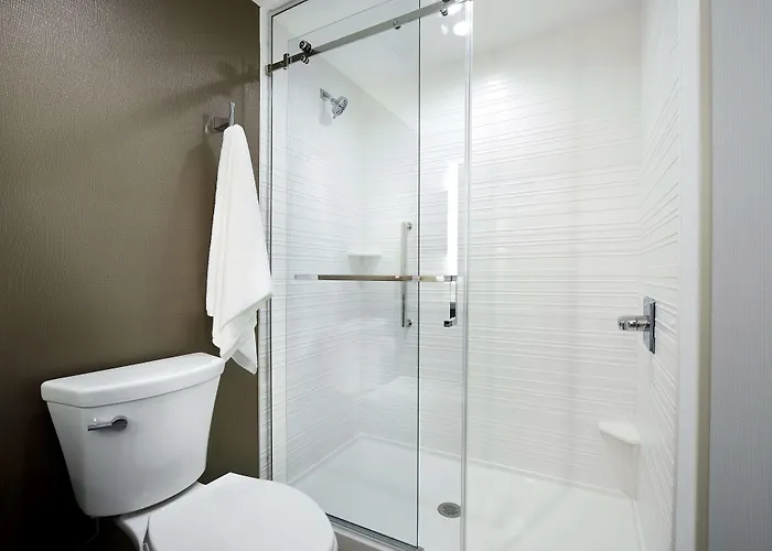 Roslyn Hotels