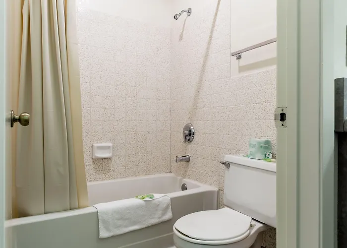 Premier Inns Thousand Oaks