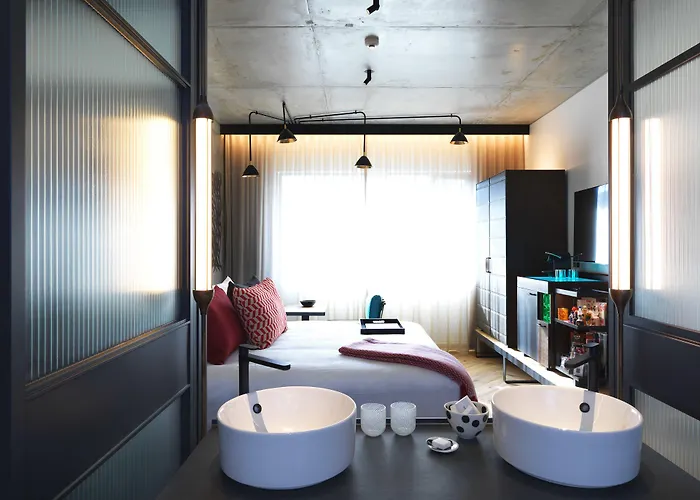 Hotel Qt Melbourne City