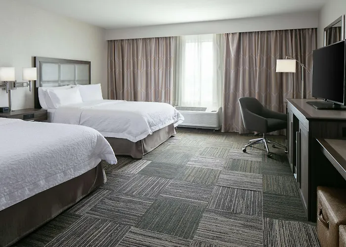 Hampton Inn & Suites-Hudson Wisconsin