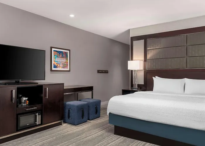 Worcester Hotels With Pool