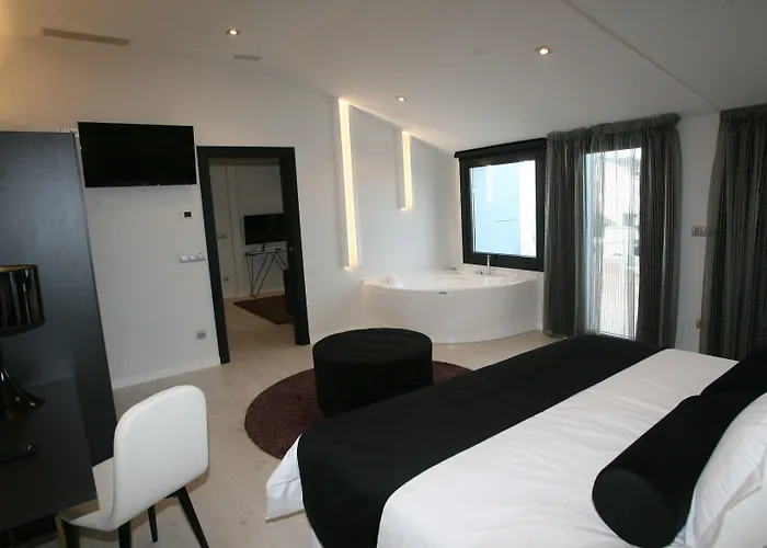 Hotel Cardenal Monforte De Lemos