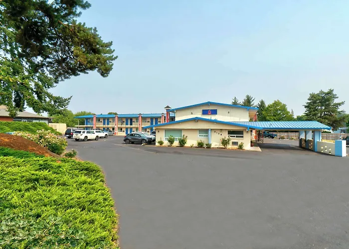 Studio 6 Suites - Albany, Or
