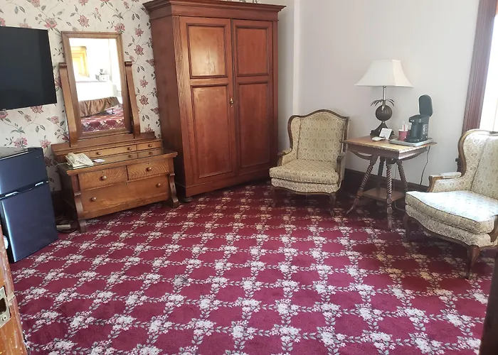 Manresa Castle Hotel Port Townsend
