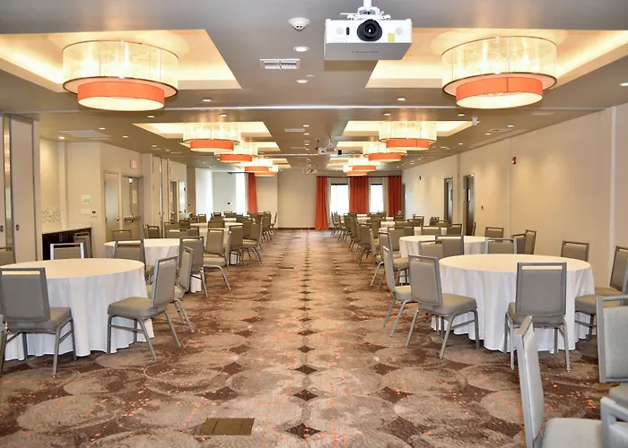 Holiday Inn Windsor - Wine Country By Ihg