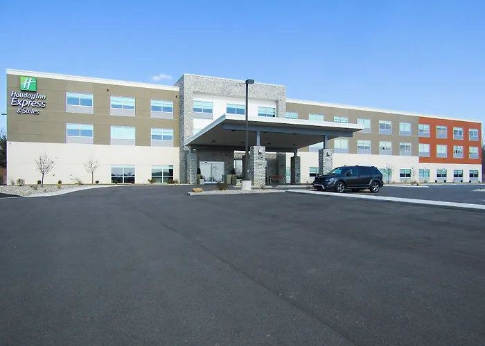 Holiday Inn Express & Suites Coldwater By Ihg