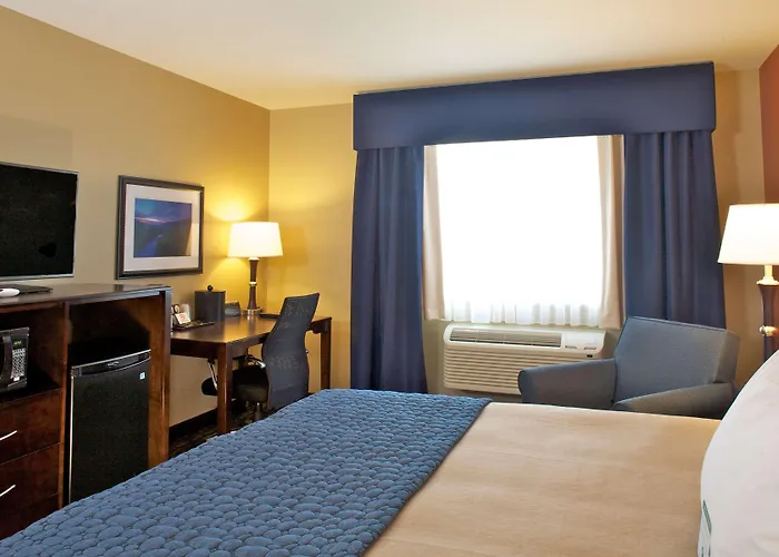 Mount Horeb Hotels