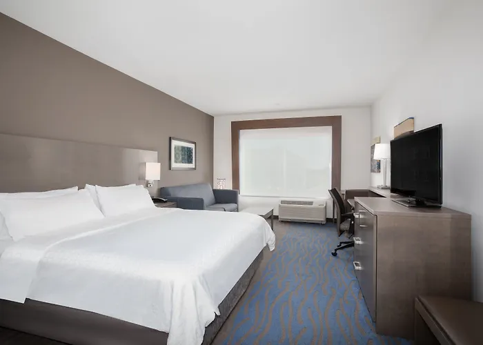 Great Bend Hotels