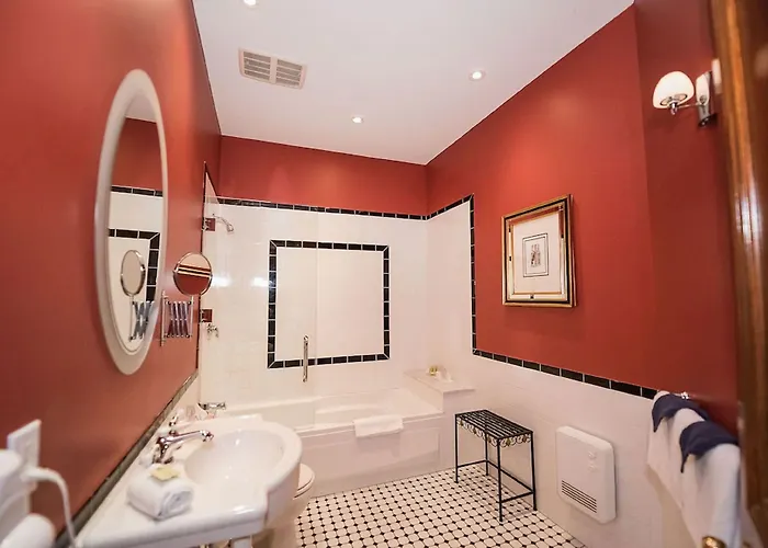 Saint-Bruno-de-Montarville Hotels