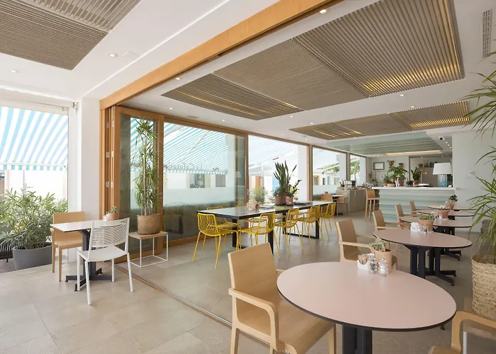 La Goleta Hotel De Mar - Adults Only