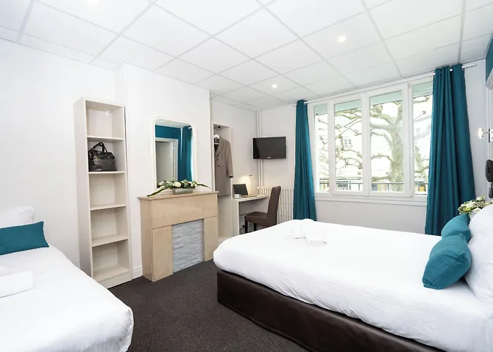 Logis Hotel Du Chateau Caen